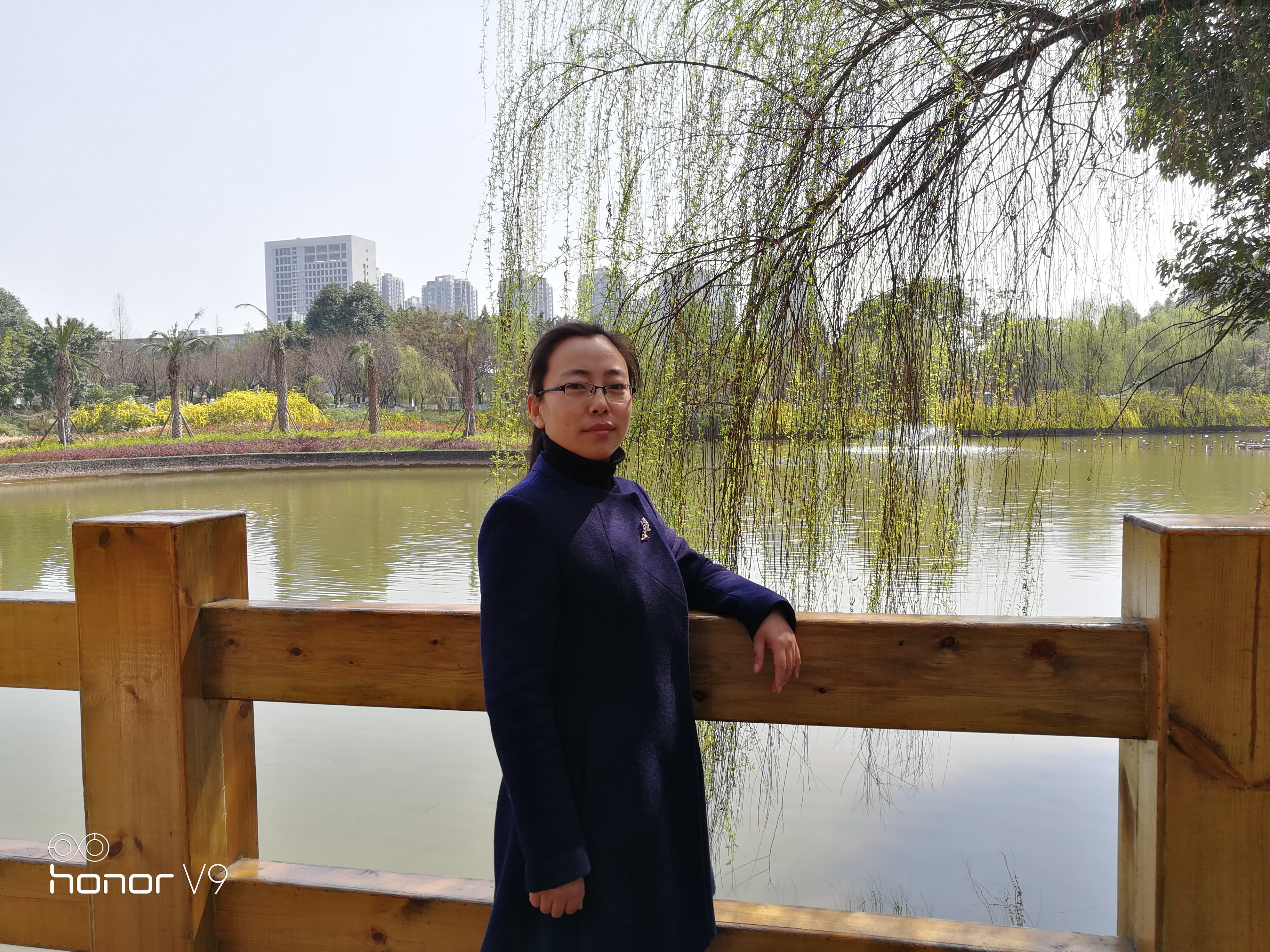 贺伟婕.jpg